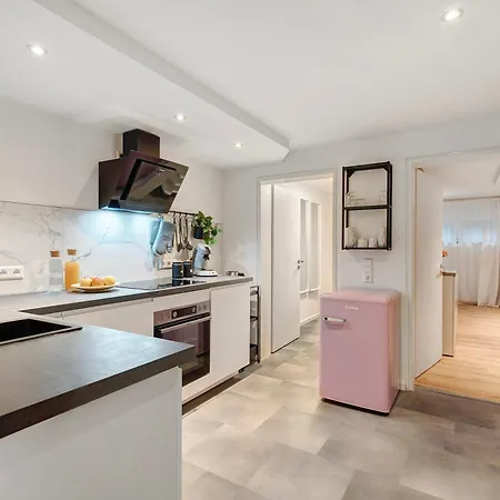 Modern Und Gemuetlich- In